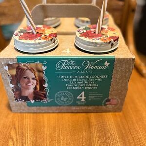 The Pioneer Woman Floral Mason Jar Set with Lids and Straws